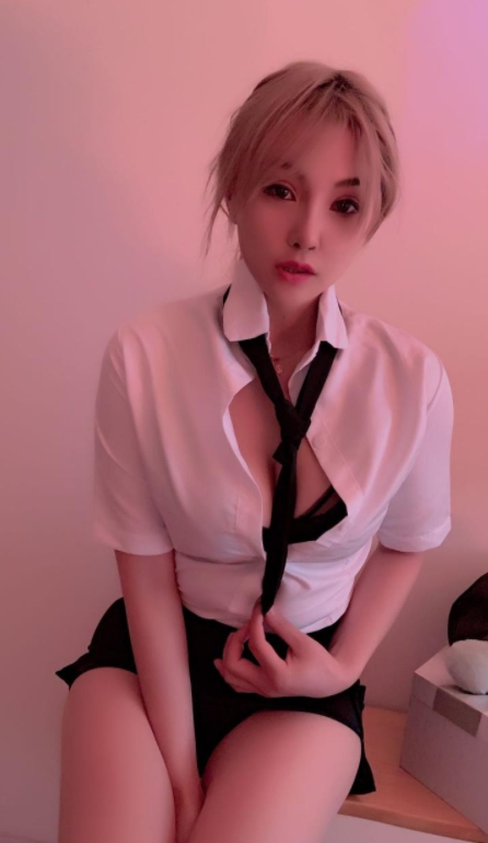 每次过来只找她